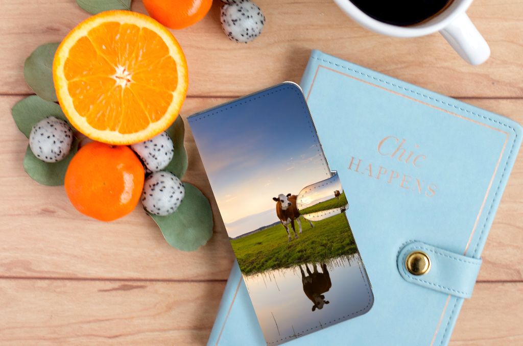 Xiaomi Redmi 10C Telefoonhoesje met Pasjes Koe