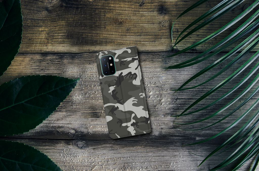 OnePlus 8T Hoesje met Magneet Army Light - B2C Telecom