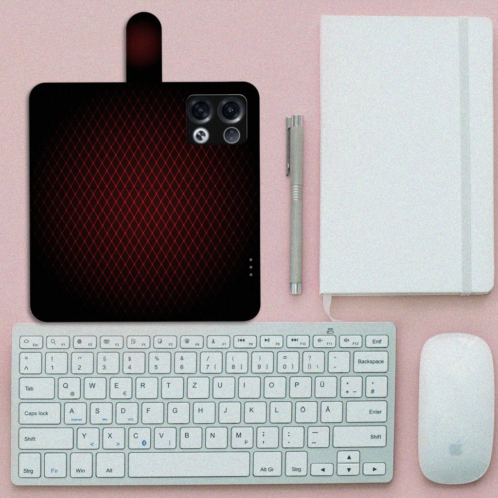 OPPO Reno8 Pro Telefoon Hoesje Geruit Rood op bureau met toetsenbord en notitieboek