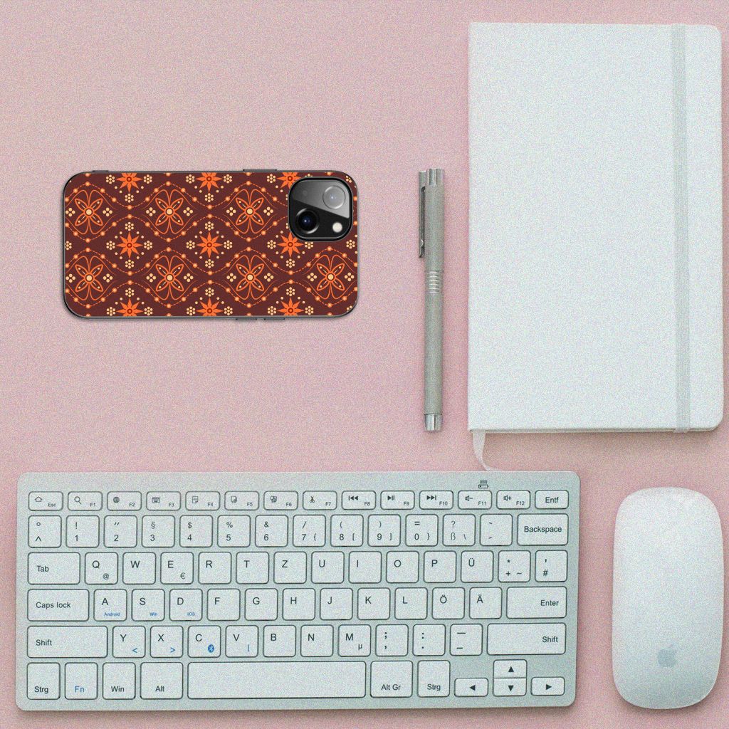 Apple iPhone 13 Back Case Batik Brown B2C Telecom