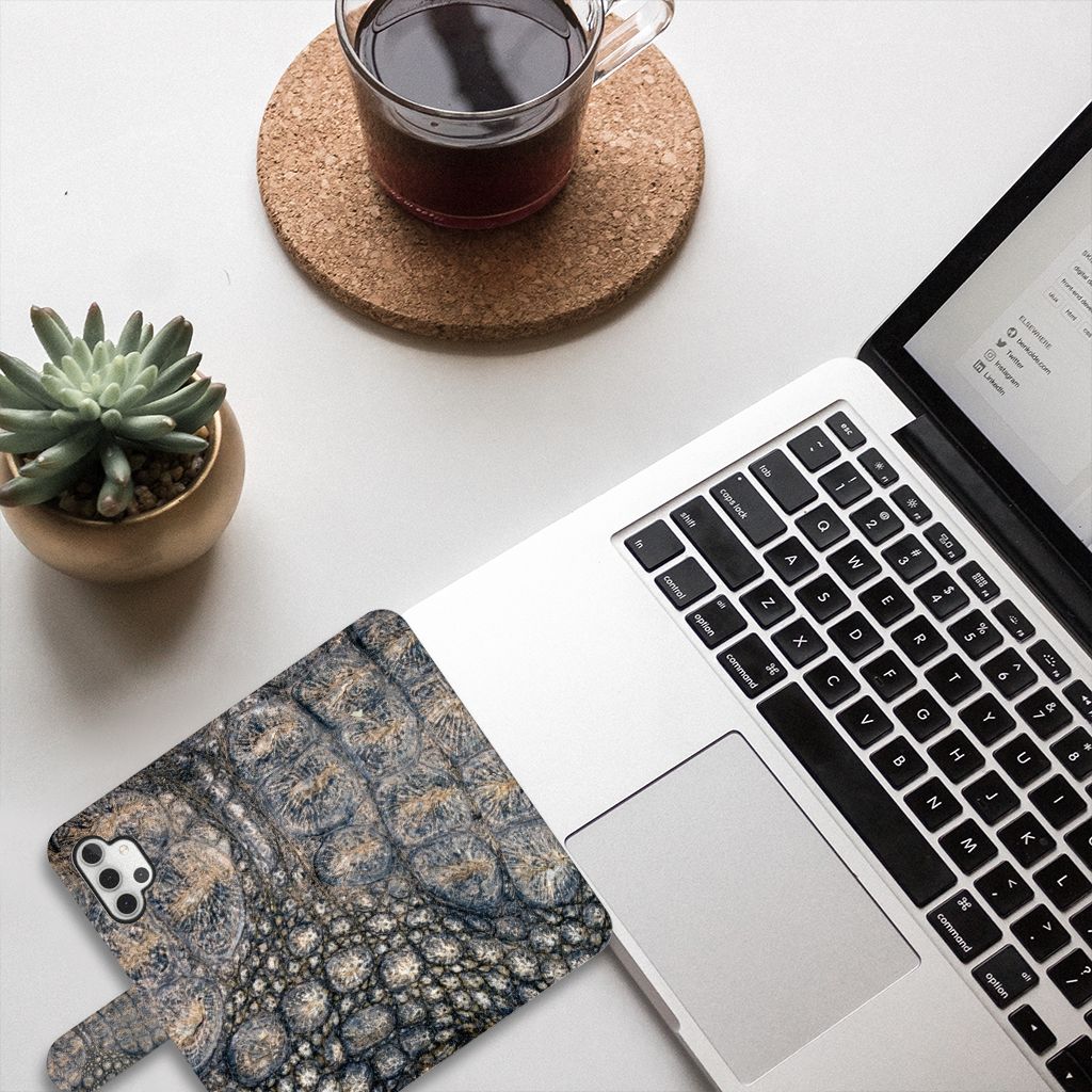 Samsung Galaxy A32 5G Telefoonhoesje met Pasjes Krokodillenprint