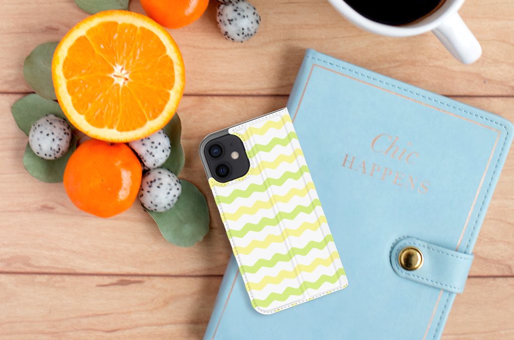 iPhone 12 Mini Hoesje met Magneet Waves Yellow - B2C Telecom