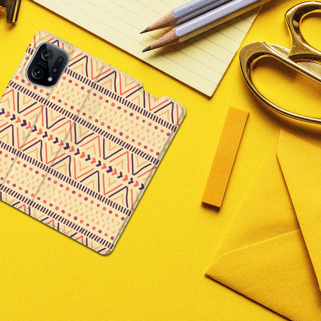 OPPO Find X5 Hoesje met Magneet Aztec Yellow - B2C Telecom