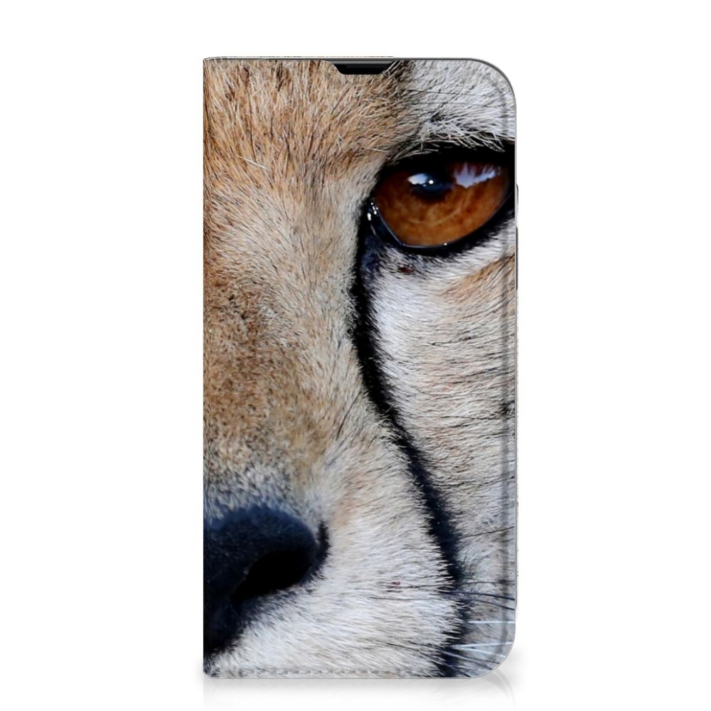 iPhone 13 Pro Max Hoesje maken Cheetah met close-up van cheetah gezicht en eye-catching design.