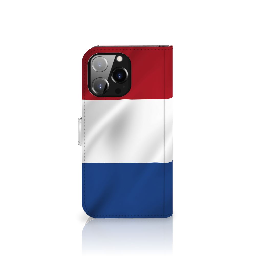 iPhone 14 Pro Max Bookstyle Case Nederlandse Vlag met artistiek design in rood-wit-blauw.
