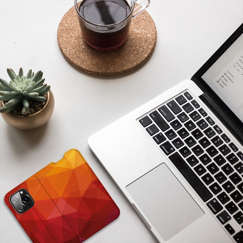 Stand Case voor iPhone 14 Pro Polygon Red - B2C Telecom
