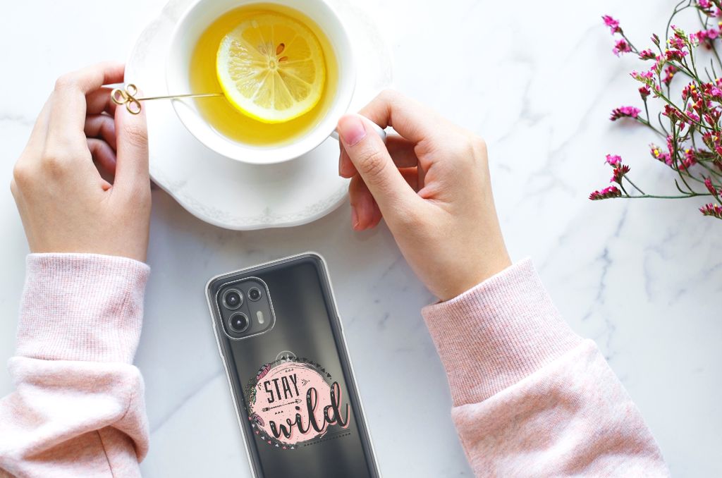 Motorola Edge 20 Lite Telefoonhoesje met Naam Boho Stay Wild B2C Telecom