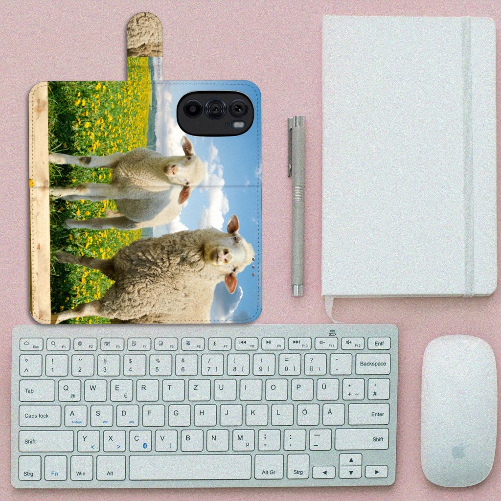 Motorola Edge 30 Pro Telefoonhoesje met Pasjes Schaap en Lammetje