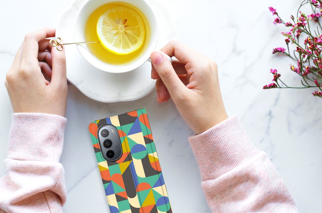 Motorola Edge 30 Pro Hoesje met Magneet Funky Retro - B2C Telecom