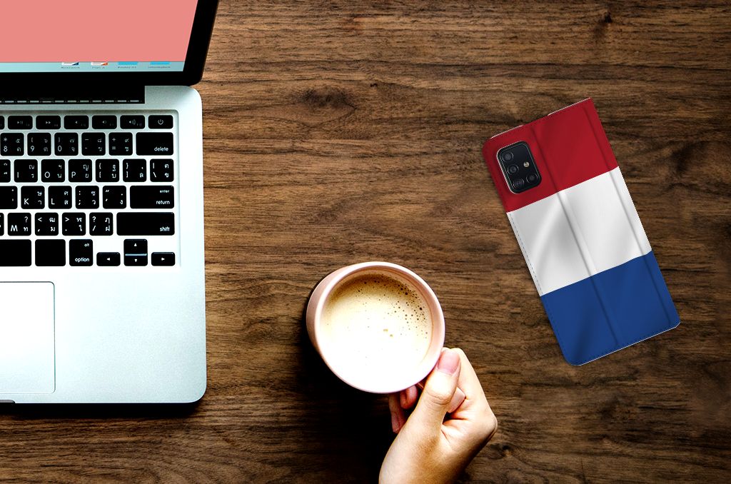 Samsung Galaxy A51 Standcase Nederlandse Vlag - B2C Telecom