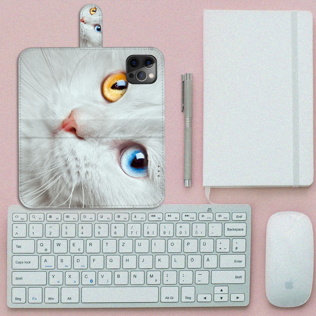 Apple iPhone 12 Pro Max Telefoonhoesje met Pasjes Witte Kat