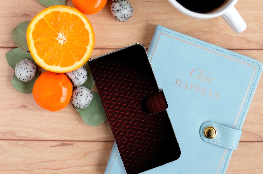 OPPO A58 4G Telefoon Hoesje Geruit Rood met fruit en notitieboek op houten tafel