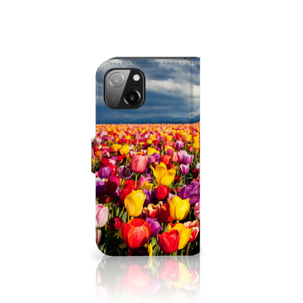 Apple iPhone 13 Hoesje Tulpen met kleurrijke tulpen op achtergrond 🌷