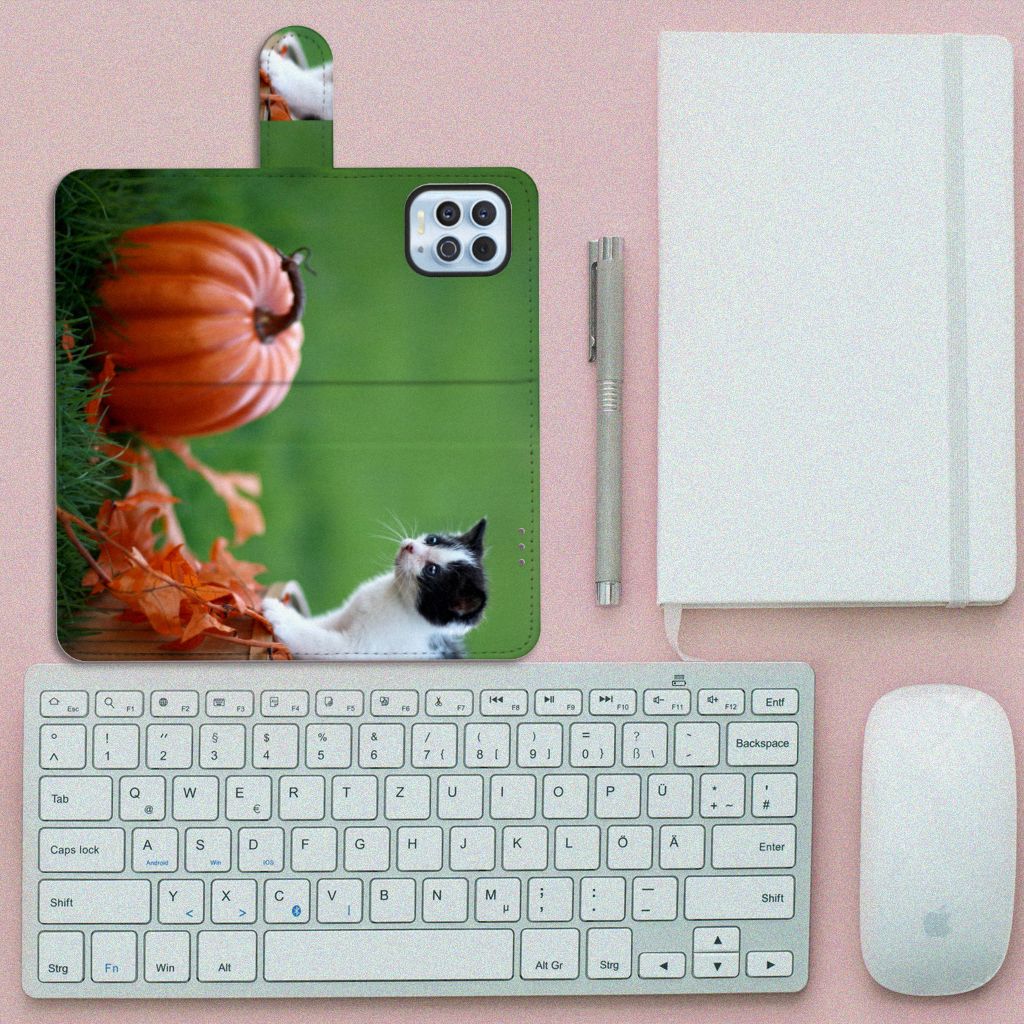 Motorola Moto G100 Telefoonhoesje met Pasjes Kitten