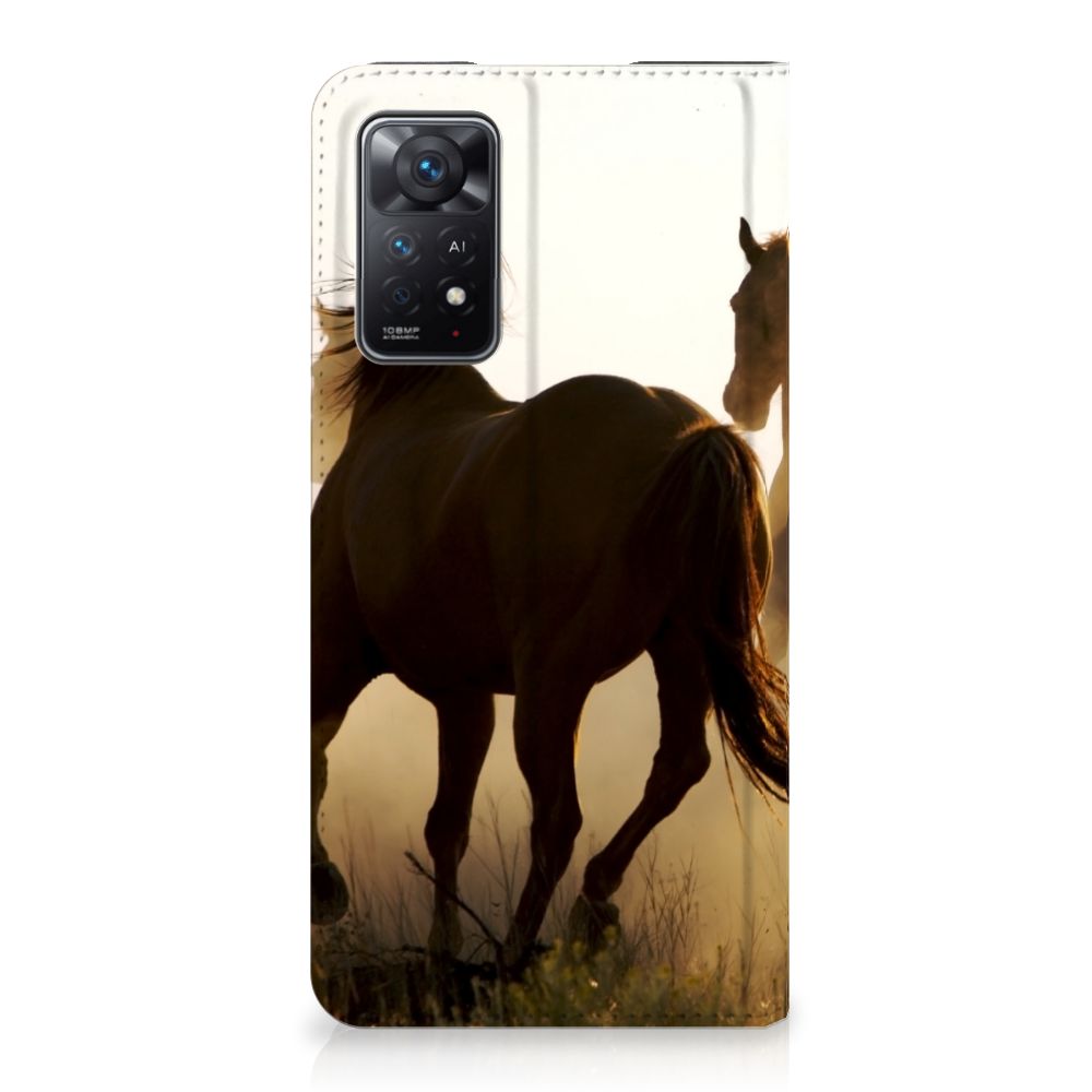 Xiaomi Redmi Note 11 Pro Hoesje maken Design Cowboy met paardenprint in silhouette achtergronden.