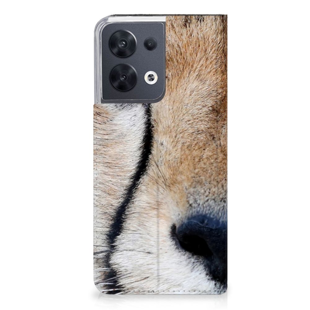OPPO Reno8 Hoesje maken Cheetah met close-up van het jachtluipaard voor een opvallende uitstraling.