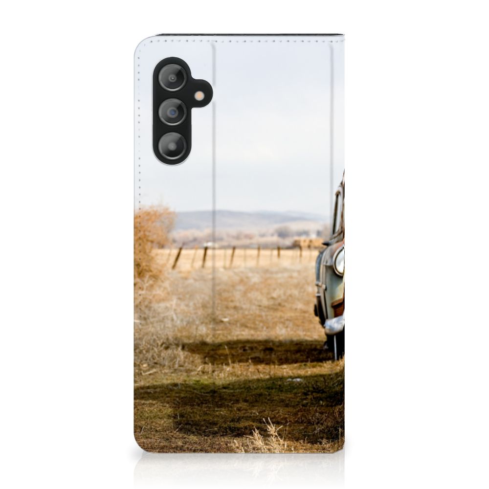 Samsung Galaxy A14 4G Stand Case Vintage Auto met vintage auto design op een retro achtergrond.