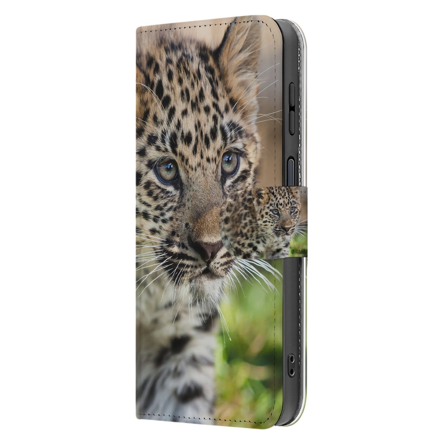 Samsung Galaxy Xcover 7 Pro Bookcase Hoesje Baby Luipaard zijaanzicht luipaardprint