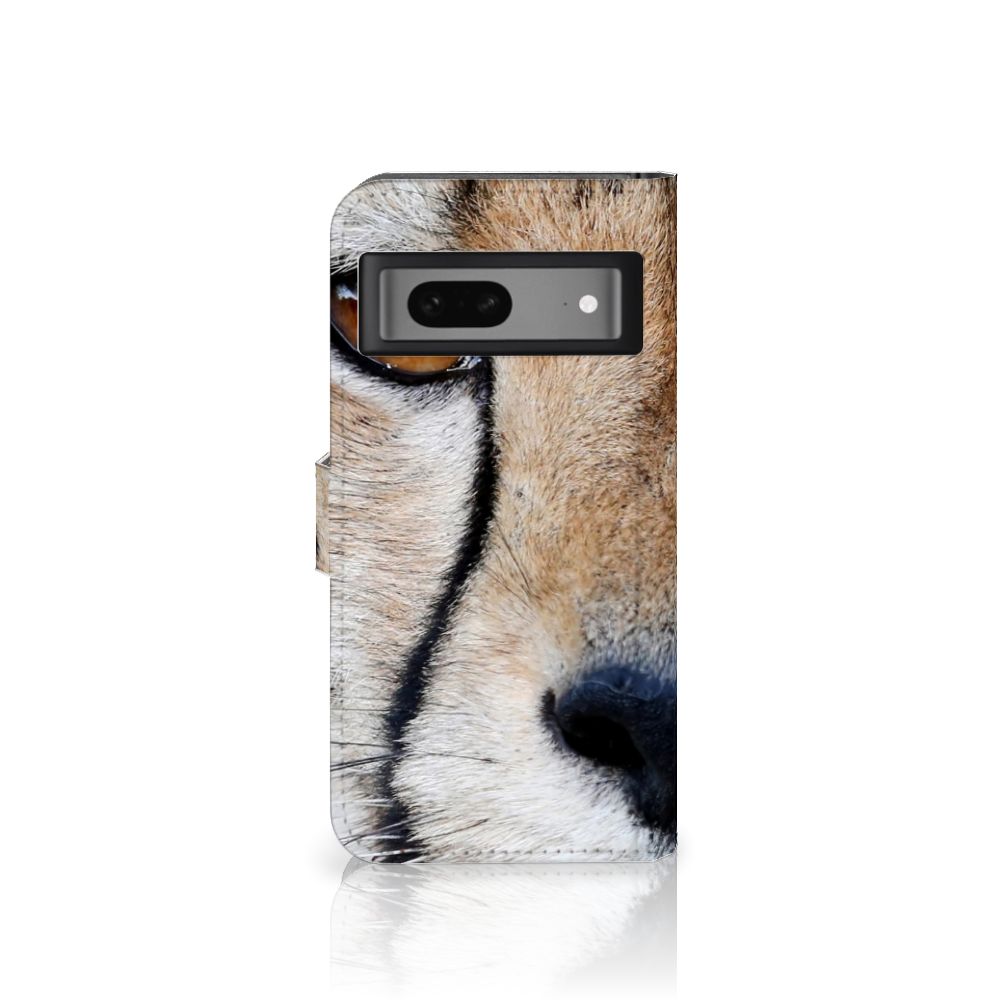 Google Pixel 7 Telefoonhoesje met Pasjes Cheetah met imponerend close-up van cheeta