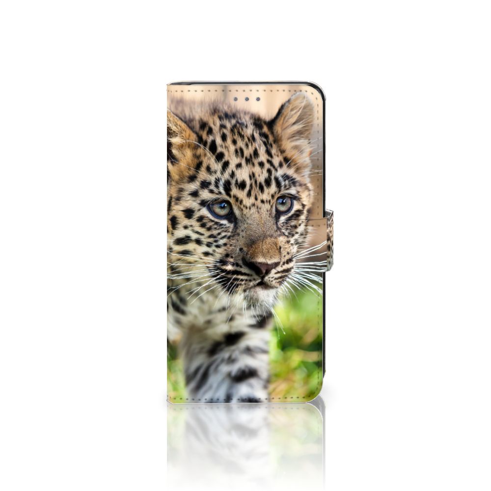 Motorola Edge 30 Neo Telefoonhoesje met Pasjes Baby Luipaard