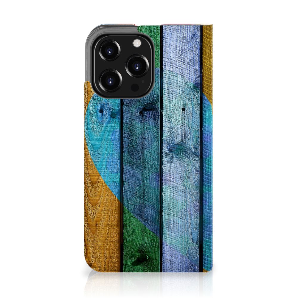 iPhone 13 Pro Book Wallet Case Wood Heart - Cadeau voor je Vriend - B2C Telecom