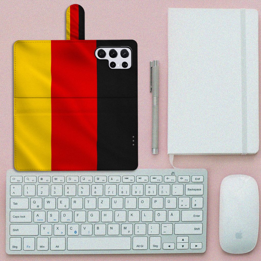 Samsung Galaxy S22 Ultra Bookstyle Case Duitsland