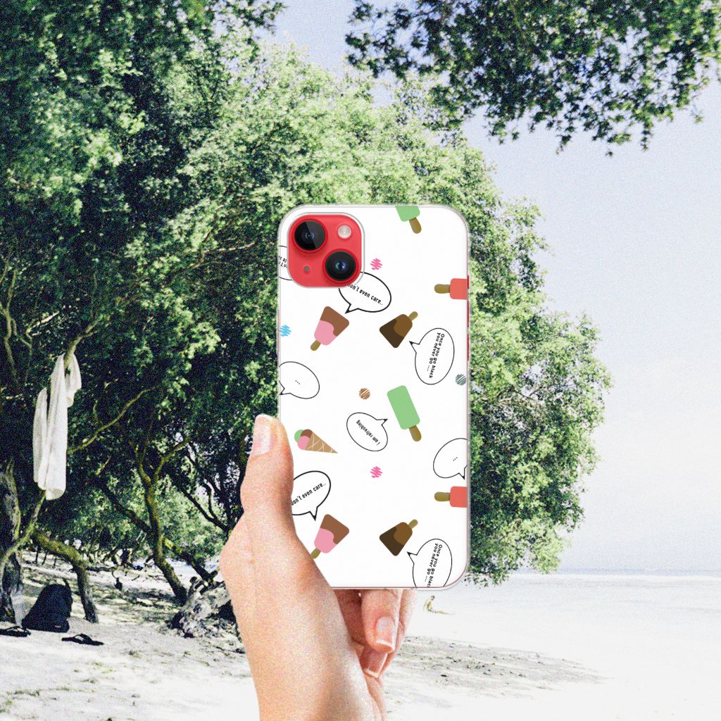 iPhone 14 Plus Siliconen Case IJsjes met vrolijke ijsjes en tekstwolkjes op een zonnige strandlocatie ☀️.