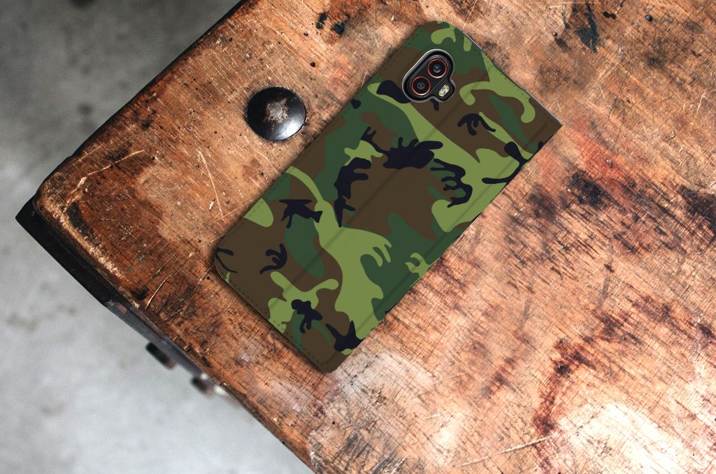 Samsung Galaxy Xcover 6 Pro Hoesje met Magneet Army Dark - B2C Telecom