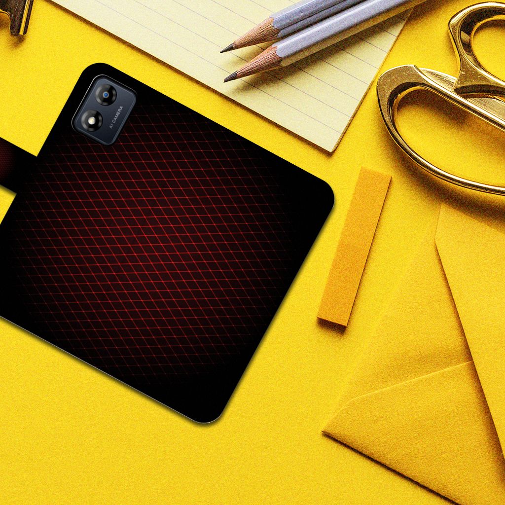 Motorola Moto E13 4G Telefoon Hoesje Geruit Rood op een bureaublad met gele achtergrond