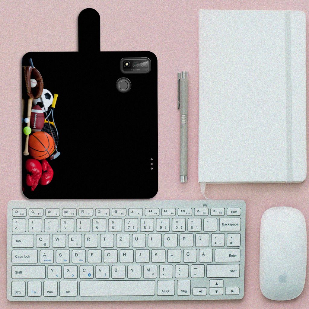 Huawei P Smart 2020 Wallet Case met Pasjes Sports met sportafbeeldingen en accessoires op een bureau.