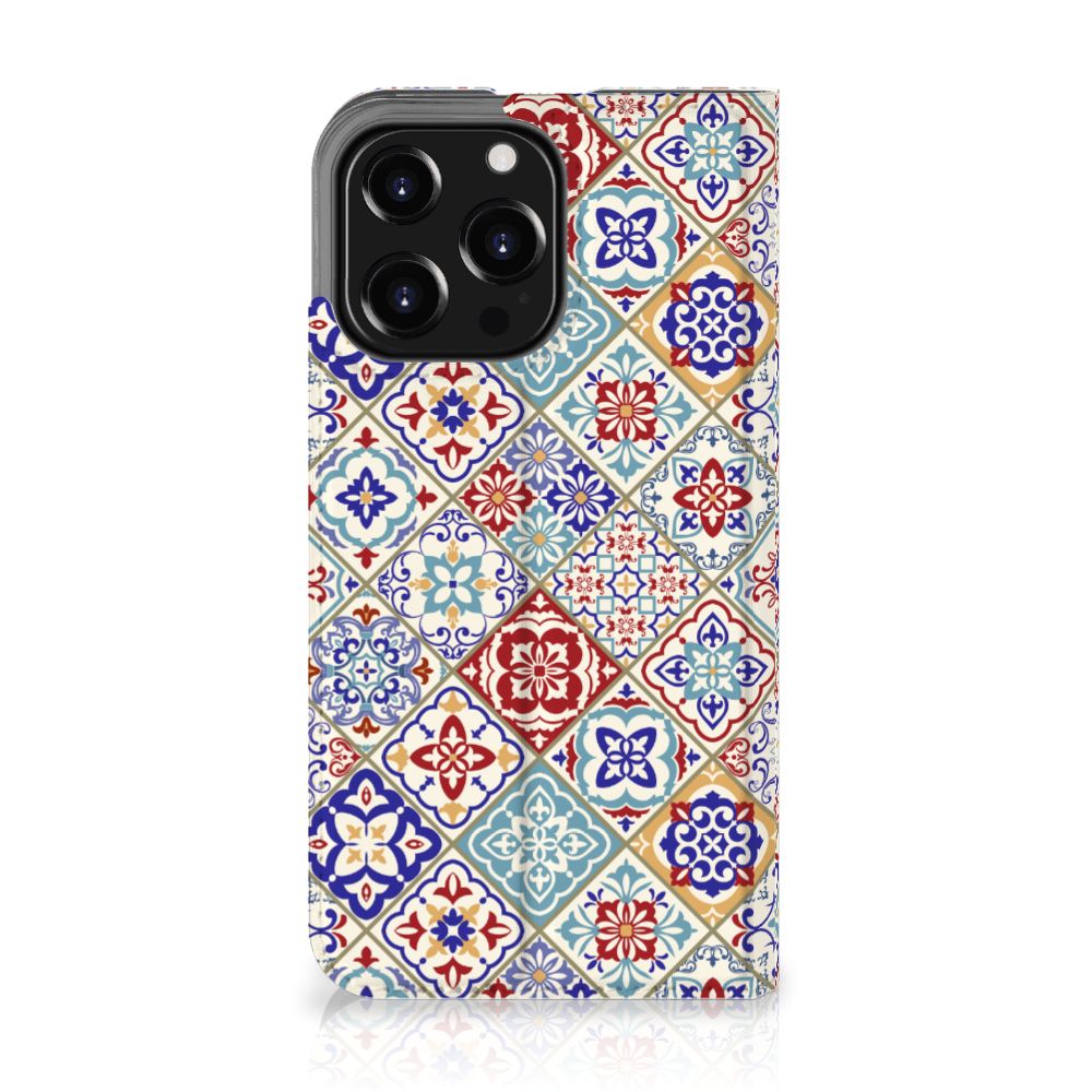 iPhone 13 Pro Standcase Tiles Color - B2C Telecom