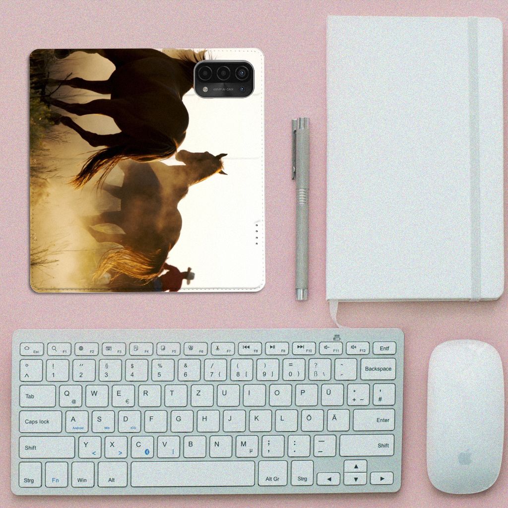 OPPO A54 5G | A74 5G | A93 5G Hoesje maken Design Cowboy met paarden op een bureau