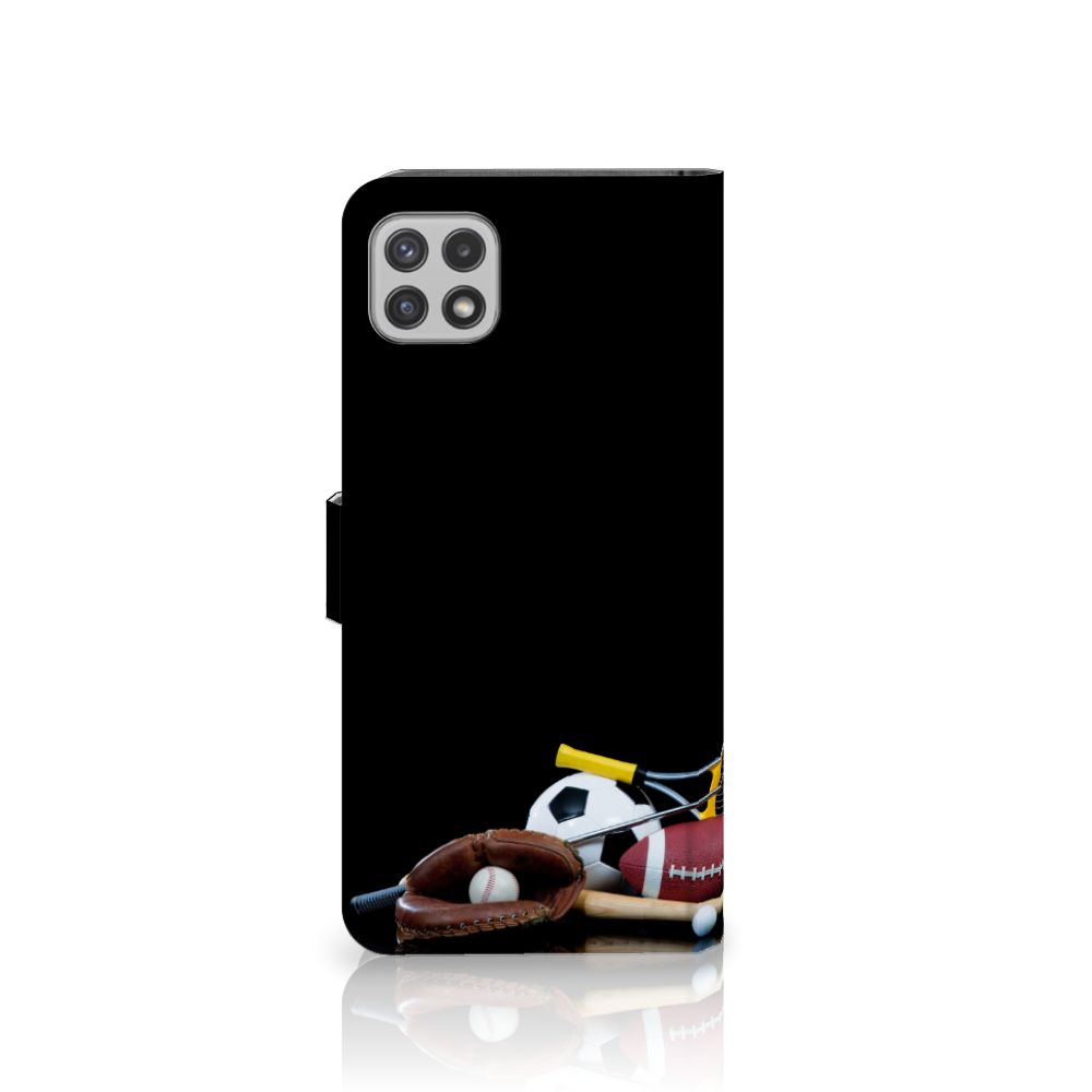Samsung Galaxy A22 5G Wallet Case met Pasjes Sports met diverse sportuitrusting en een zwart ontwerp