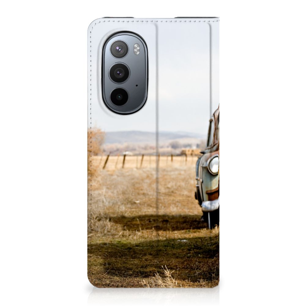 Motorola Edge 30 Pro Stand Case Vintage Auto - B2C Telecom
