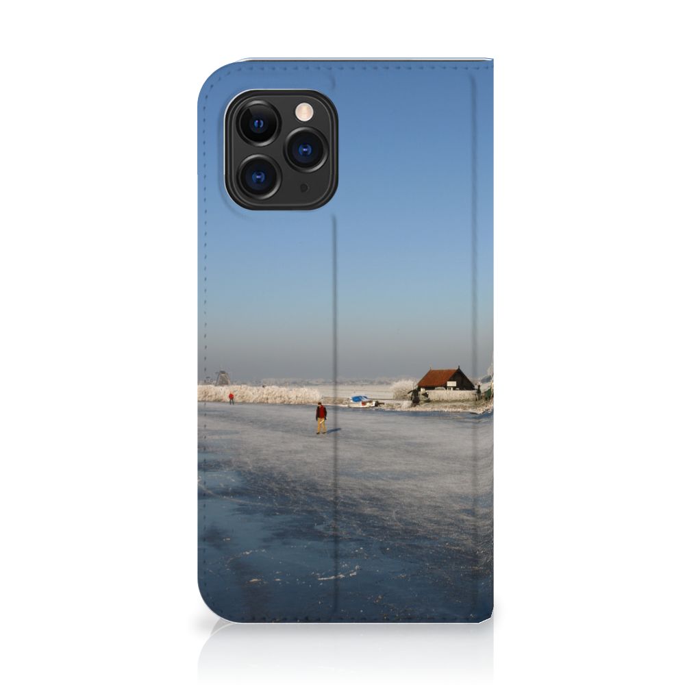 Apple iPhone 11 Pro Book Cover Schaatsers