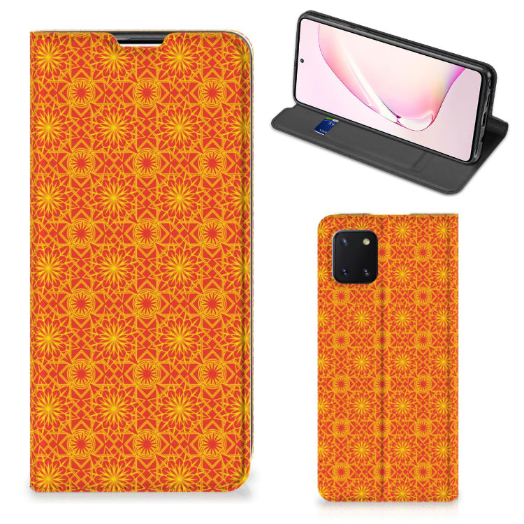 Samsung Galaxy Note 10 Lite Hoesje met Magneet Batik Oranje