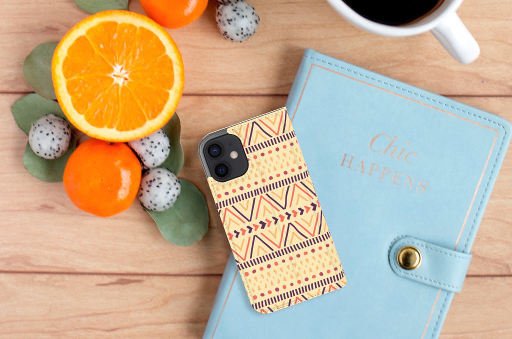 iPhone 12 Mini Hoesje met Magneet Aztec Yellow - B2C Telecom