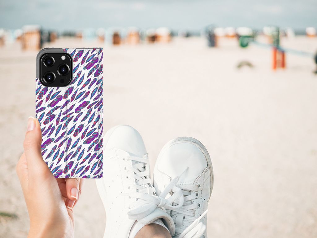 iPhone 13 Pro Hoesje met Magneet Feathers Color - B2C Telecom
