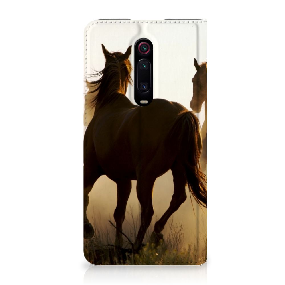 Xiaomi Mi 9T Pro Hoesje maken Design Cowboy met silhouet van paarden in een zonsondergang.