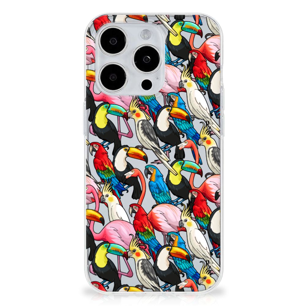 iPhone 15 Pro TPU Hoesje Birds met kleurrijke vogels waaronder toekans, papegaaien en flamingo's op een witte achtergrond.