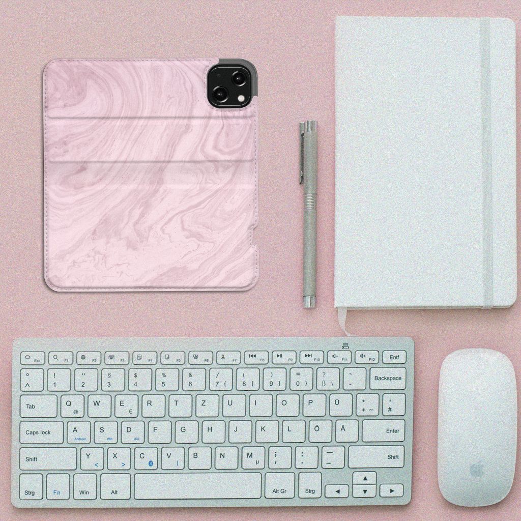 iPhone 13 Standcase Marble Pink - Origineel Cadeau Vriendin