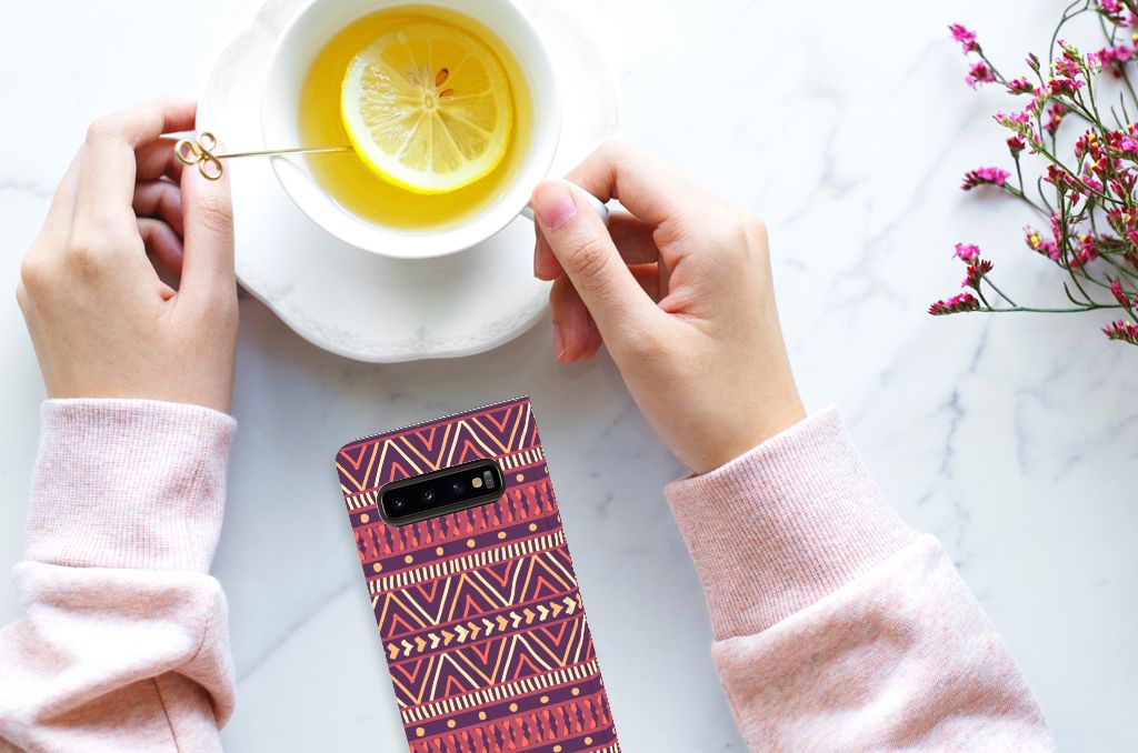 Samsung Galaxy S10 Hoesje met Magneet Aztec Paars