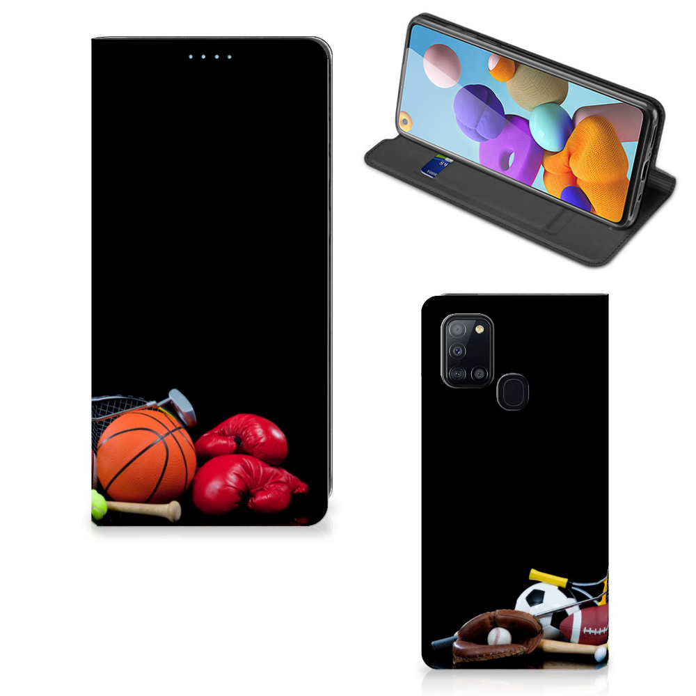 Samsung Galaxy A21s Hippe Standcase Sports met sport afbeeldingen en houder voor pasje opbergen.