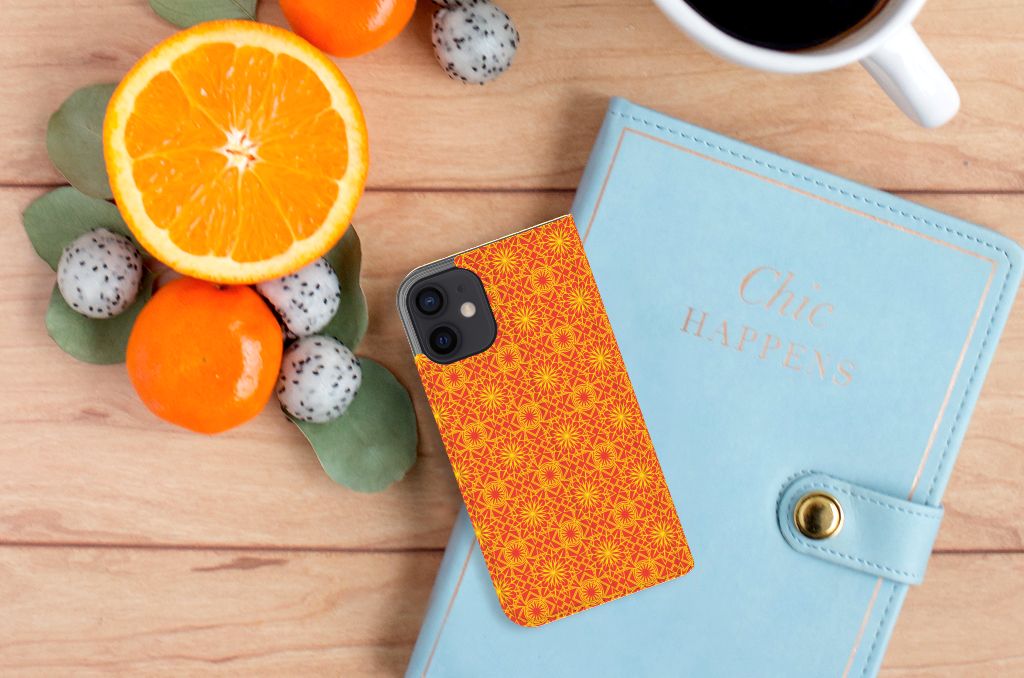 iPhone 12 Mini Hoesje met Magneet Batik Oranje - B2C Telecom