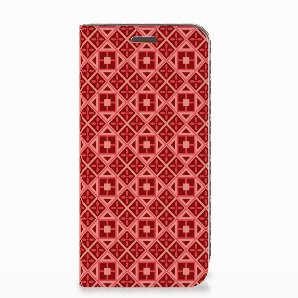 Motorola Moto E5 Play Hoesje met Magneet Batik Rood