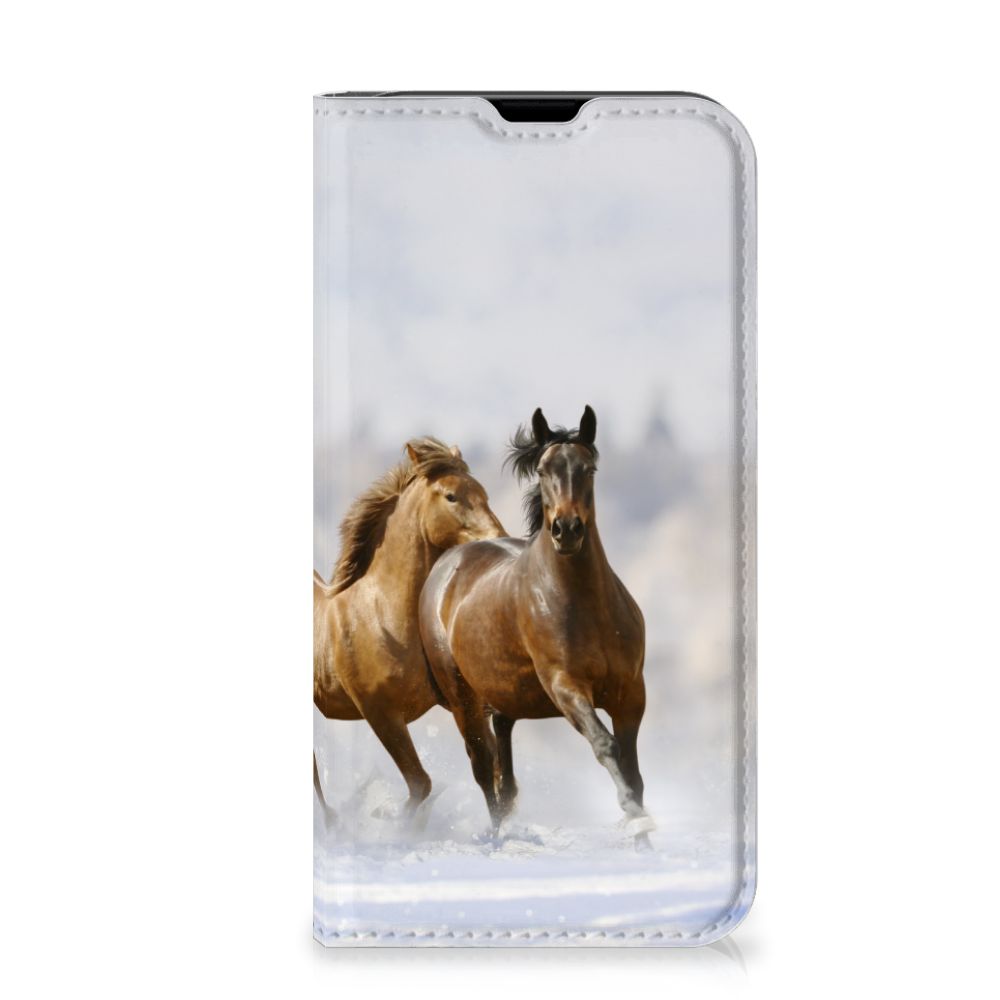 iPhone 13 Mini Hoesje maken Paarden met afbeelding van rennende paarden op een stijlvolle cover.