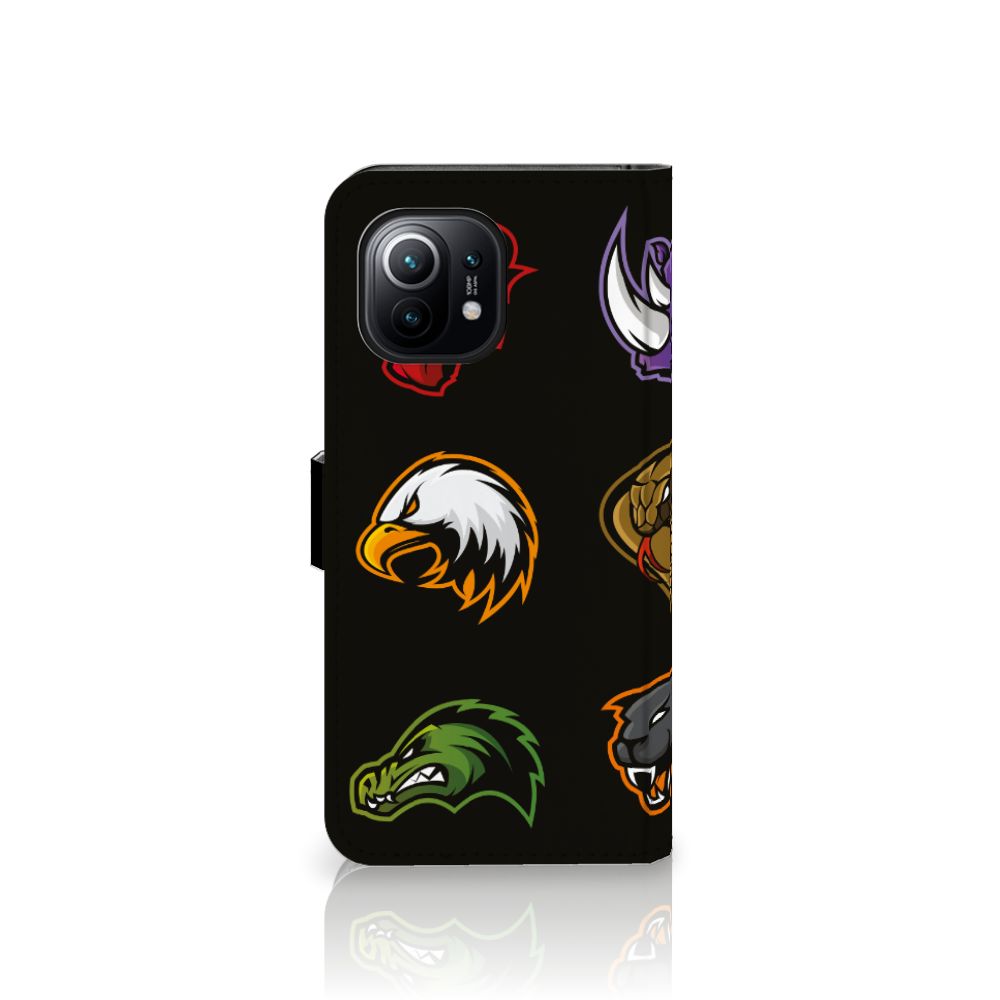 Xiaomi Mi 11 Leuk Hoesje Cartoon met kleurrijke dierenhoofden op een zwart achtergrond.