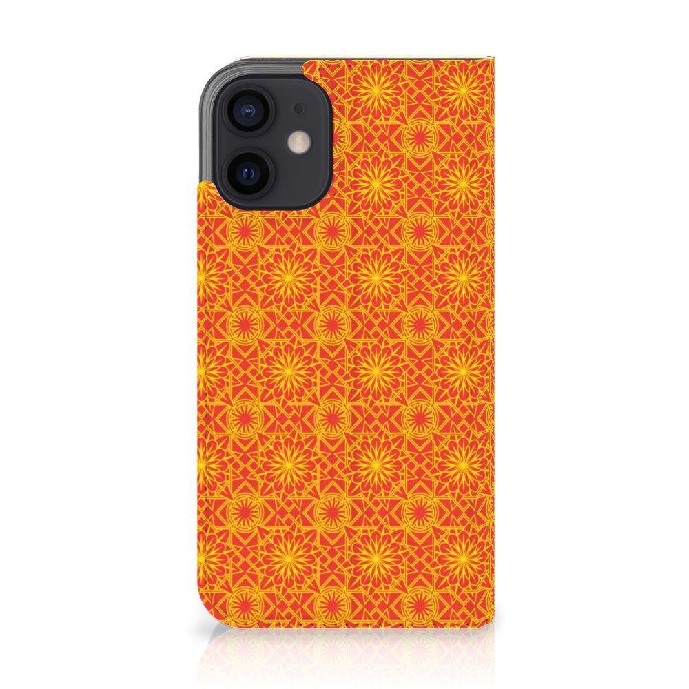 iPhone 12 Mini Hoesje met Magneet Batik Oranje - B2C Telecom
