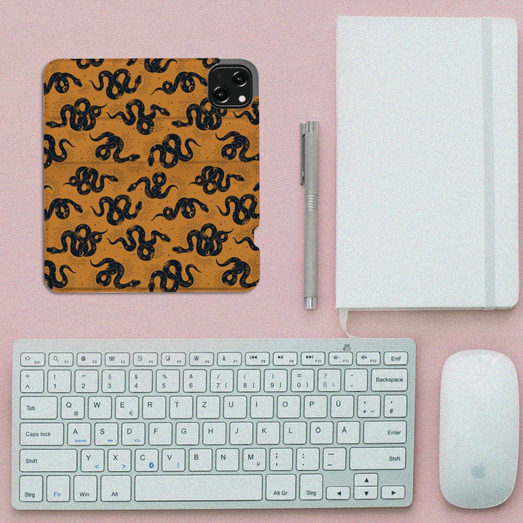 Hoesje maken voor iPhone 13 Snakes