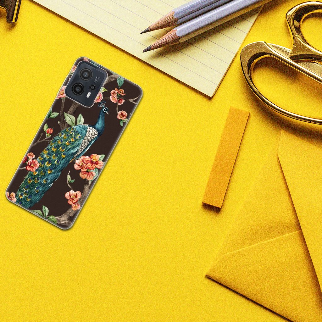 Motorola Moto G23 | G13 TPU Hoesje Pauw met Bloemen